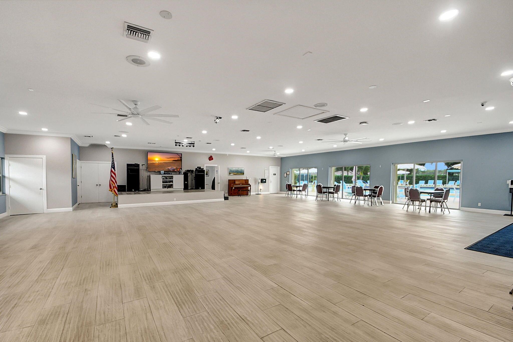 HIGH POINT - Residential