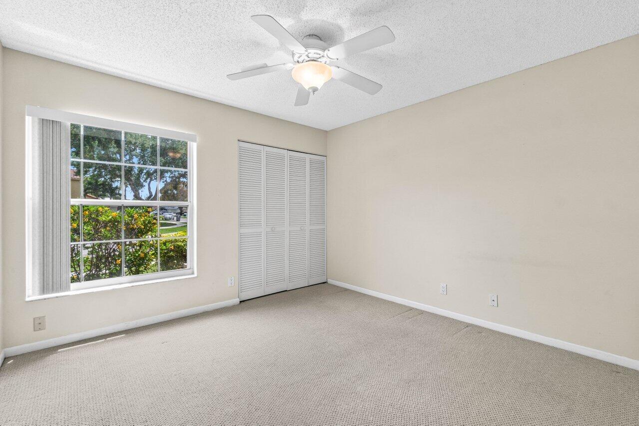 BOCA SPRINGS - Residential
