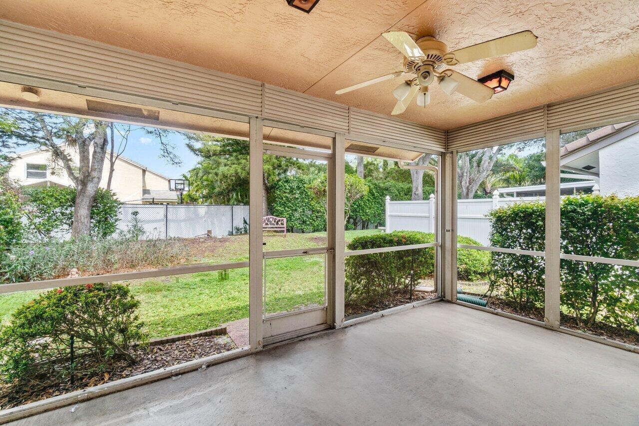 BOCA SPRINGS - Residential