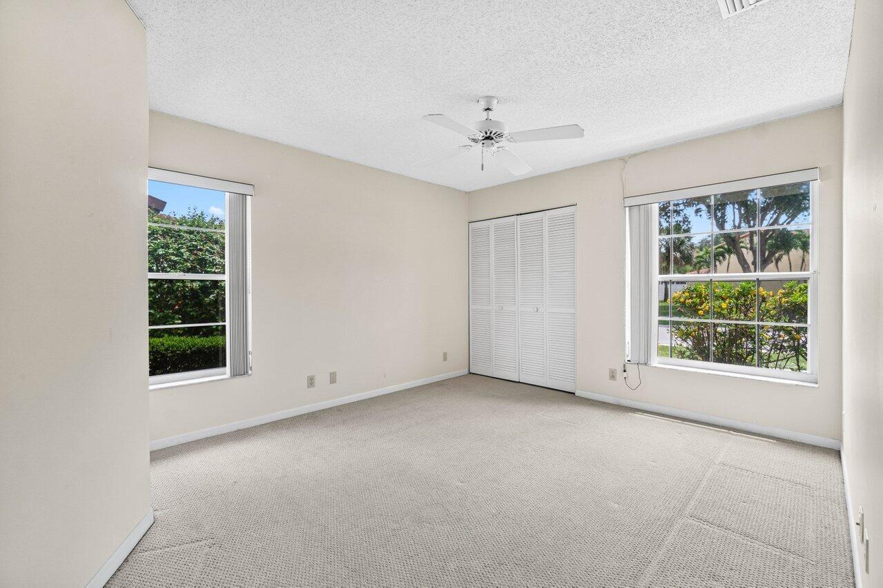 BOCA SPRINGS - Residential