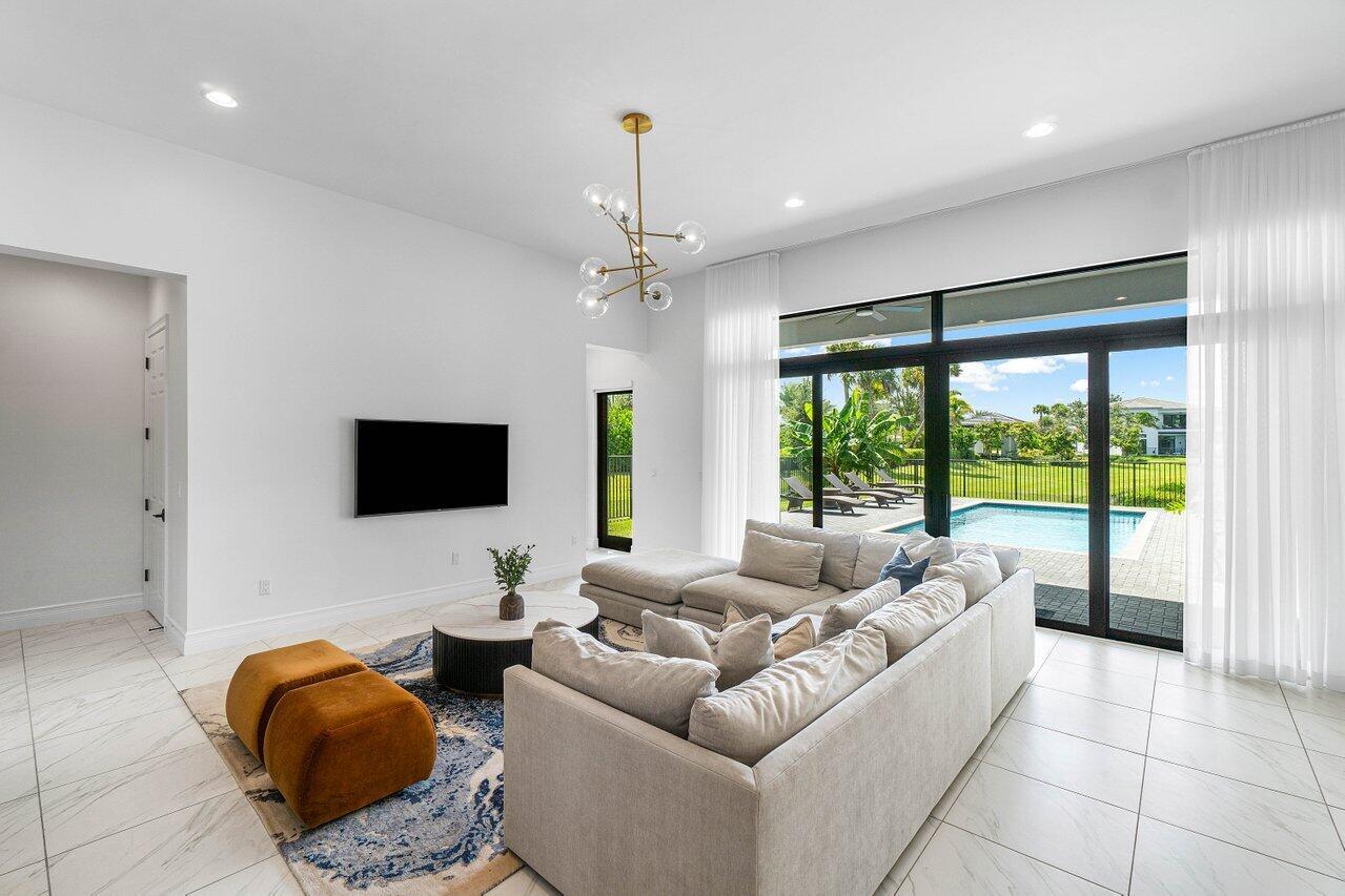 BOCA BRIDGES - Residential