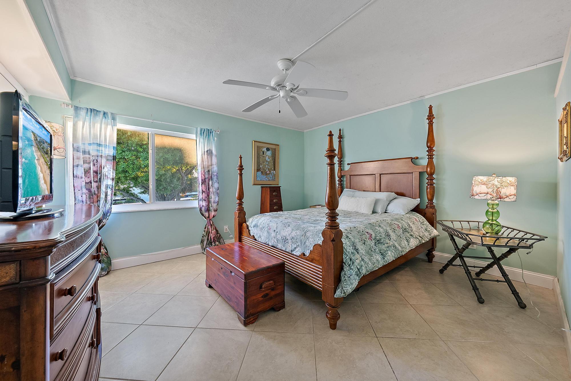 BEACON 21 CONDO - Residential