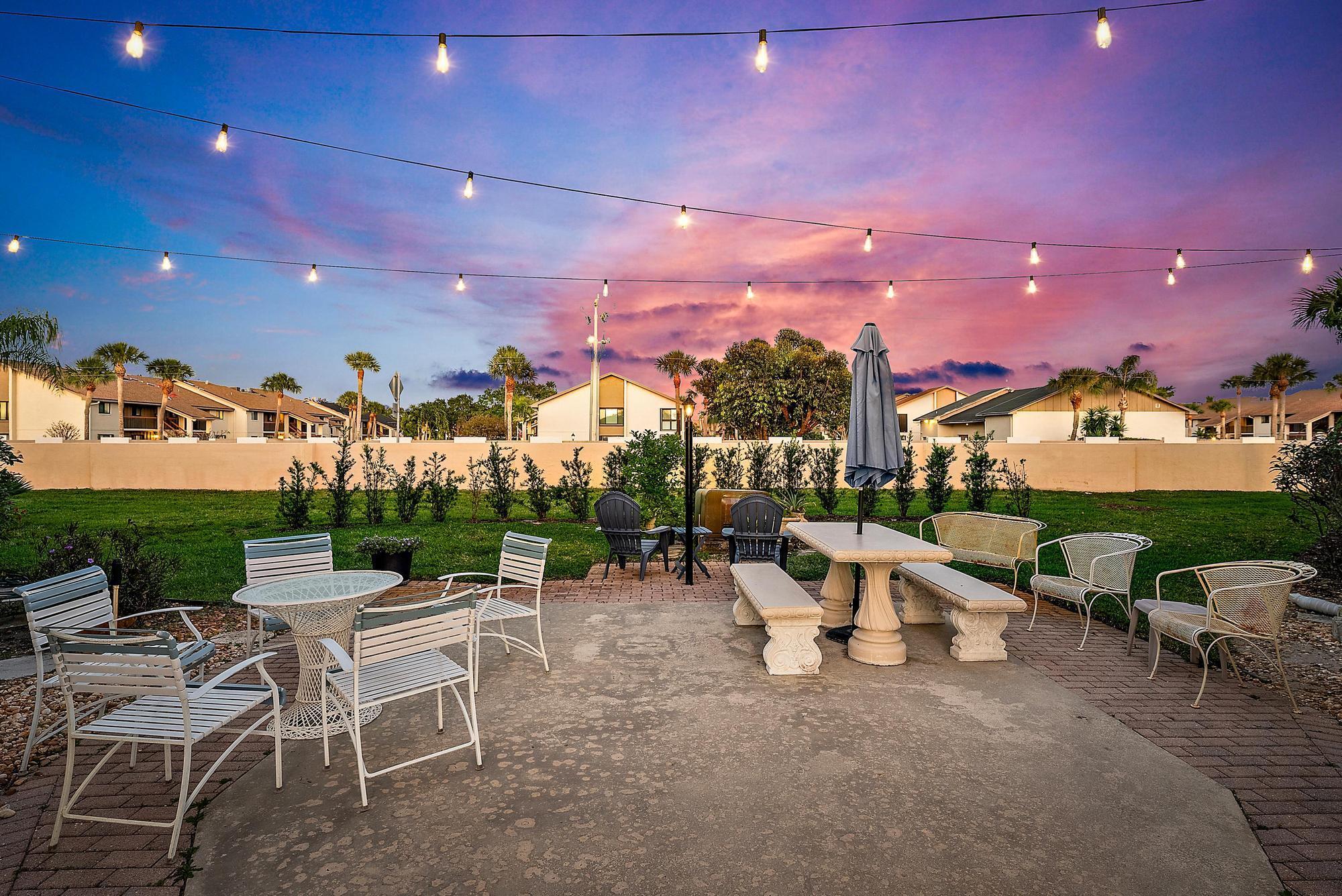 BEACON 21 CONDO - Residential