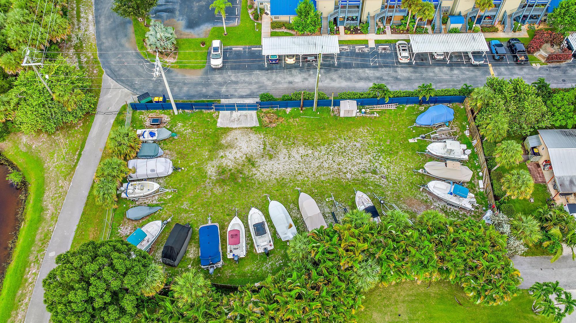 BEACON 21 CONDO - Residential