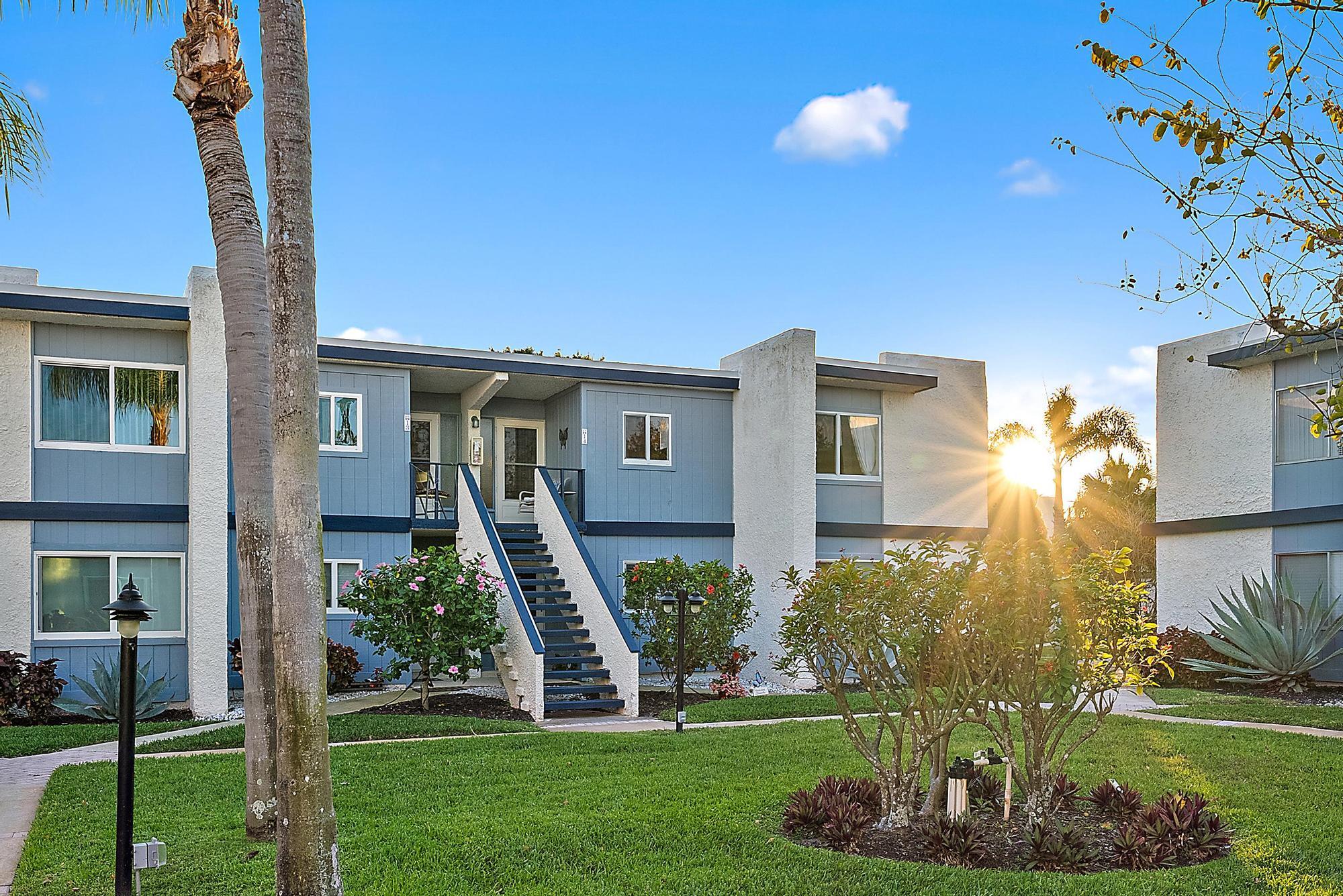 BEACON 21 CONDO - Residential