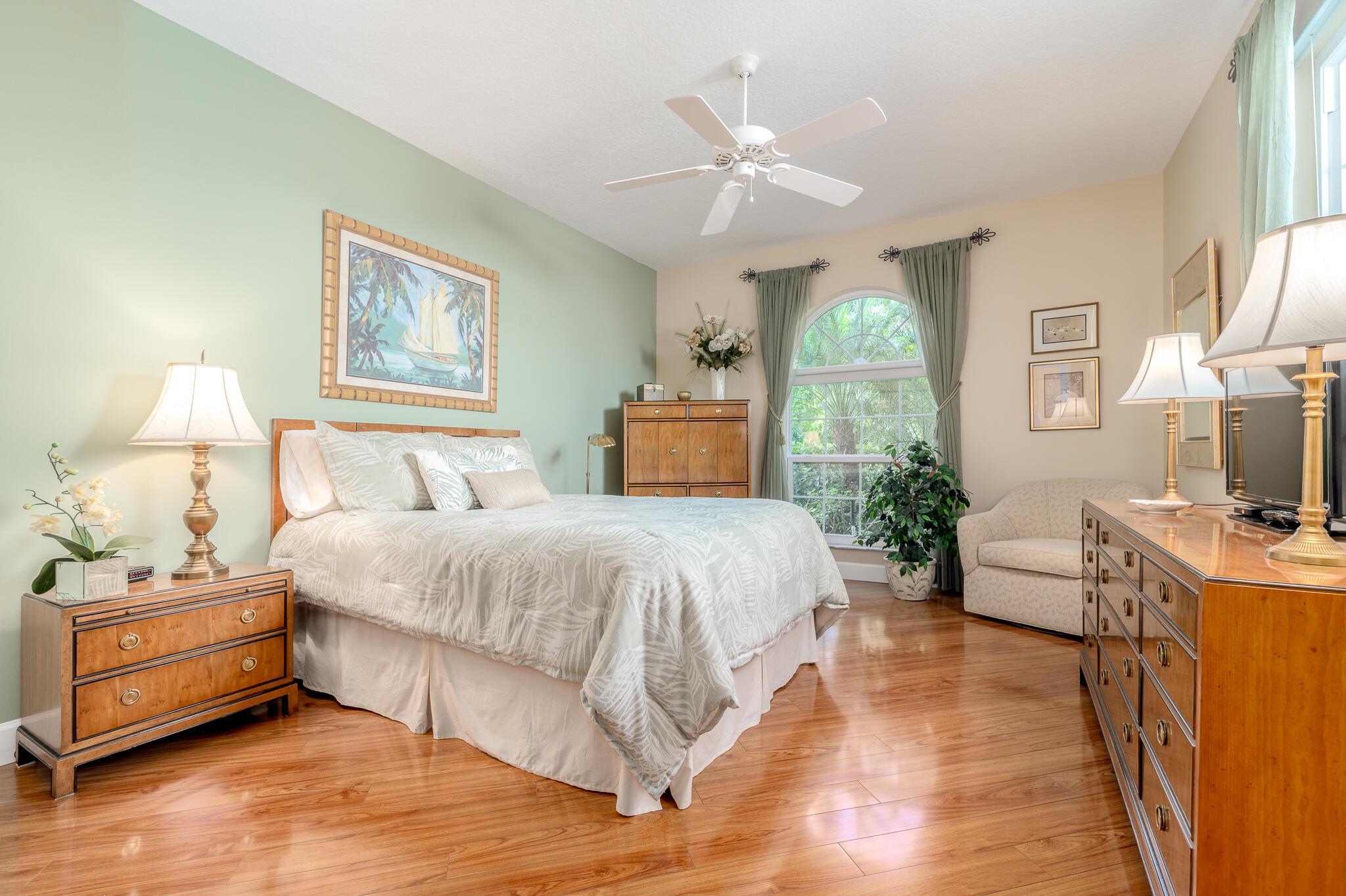 HIGHLAND GLEN - Residential