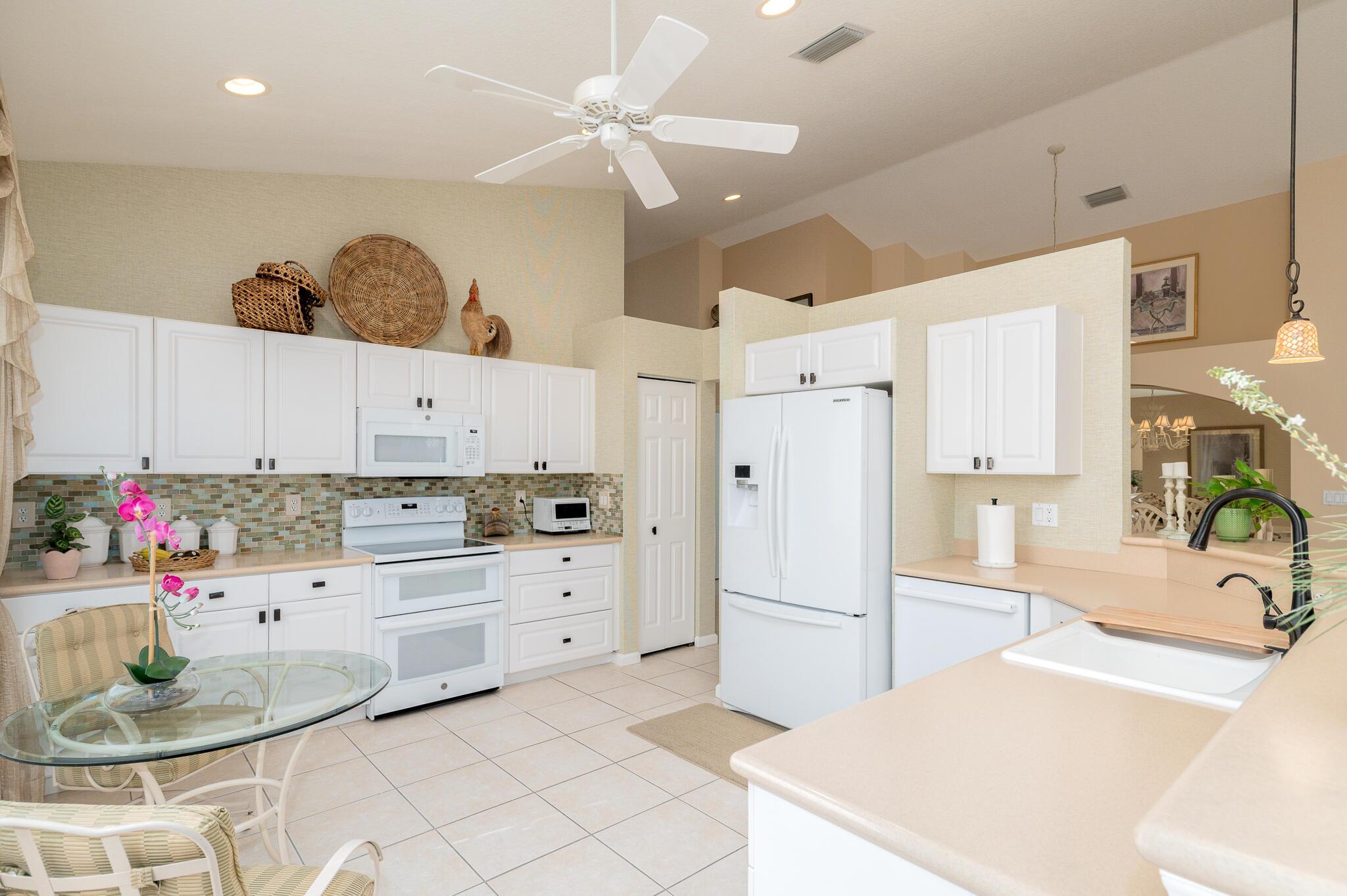 HIGHLAND GLEN - Residential