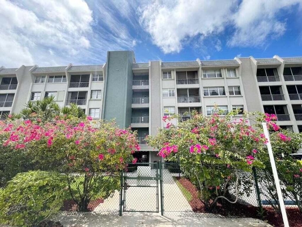 Photo of 505 Spencer Drive #210, West Palm Beach, FL 33409 (MLS # R11160163)