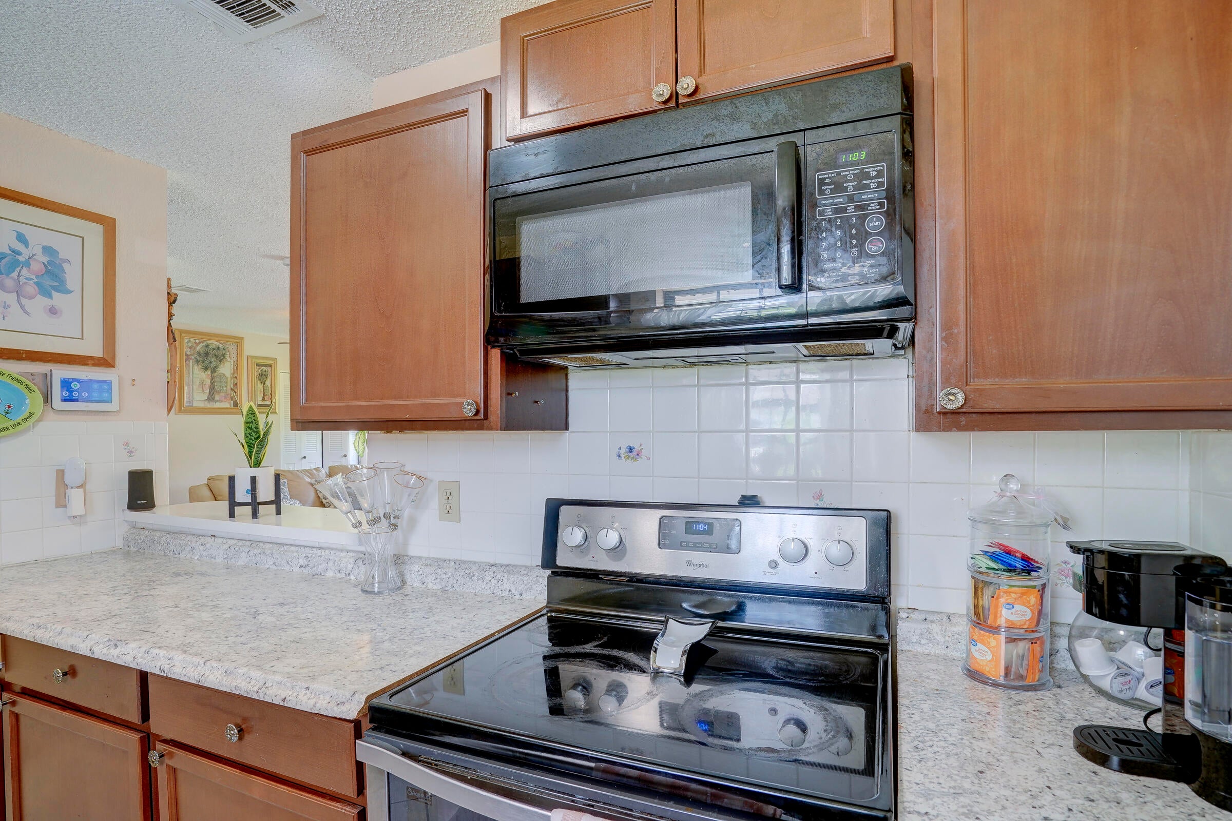 Home Search 4 2351 SE Fruit Avenue