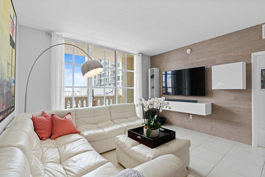 Gorgeous, 2 bedroom, 2 bath bright condo in desirable and centrally located 24-hr concierge building. Furnished with modern amenities and comfort, including newer washer/ dryer, updated closets, European tile and smart-home features. Bask in east-facing water and city views, swim laps in the rooftop pool and enjoy coffee from your balcony. Available ANNUAL ($4200) or SEASONAL ($7K). Building has pool, spa, gym, garden, outdoor grille and business center. 1 parking spot in private garage. Steps from best restaurants and coffeeshops, the Norton Museum, Kravis Center, Brightline, Palm Beach Island, EATALY and more.