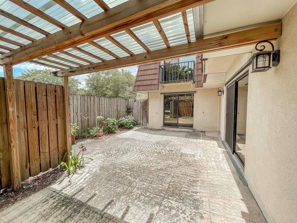 Photo of 317 3rd Lane, Palm Beach Gardens, FL 33418 (MLS # R11049479)