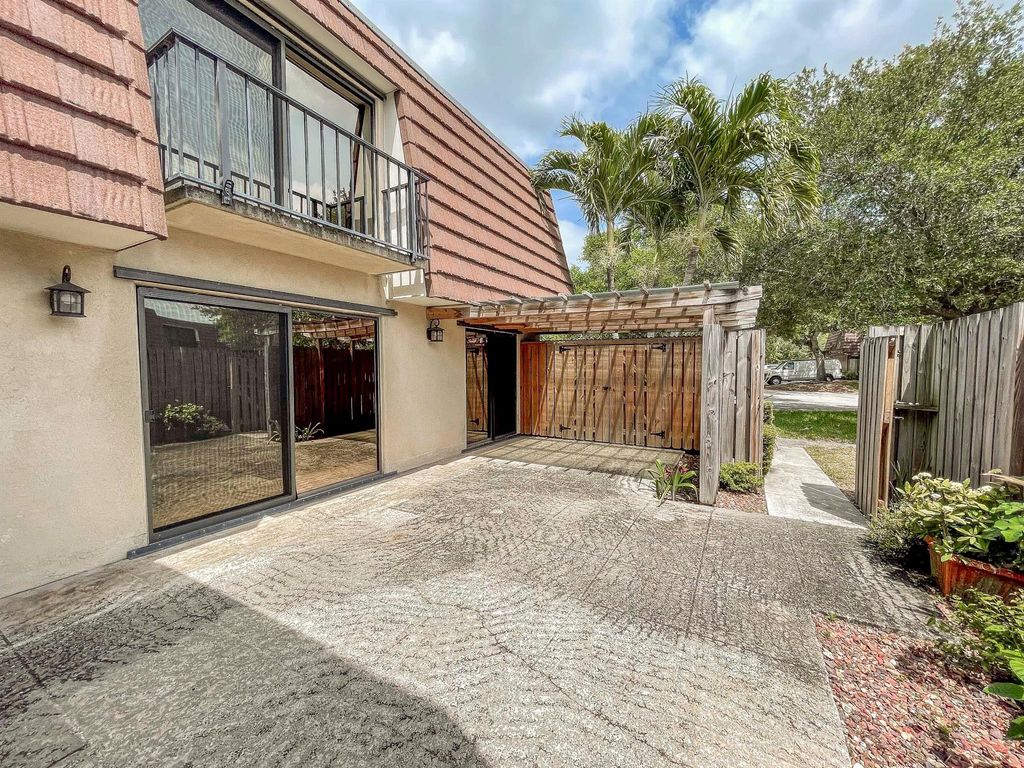 Photo of 317 3rd Lane, Palm Beach Gardens, FL 33418 (MLS # R11049479)