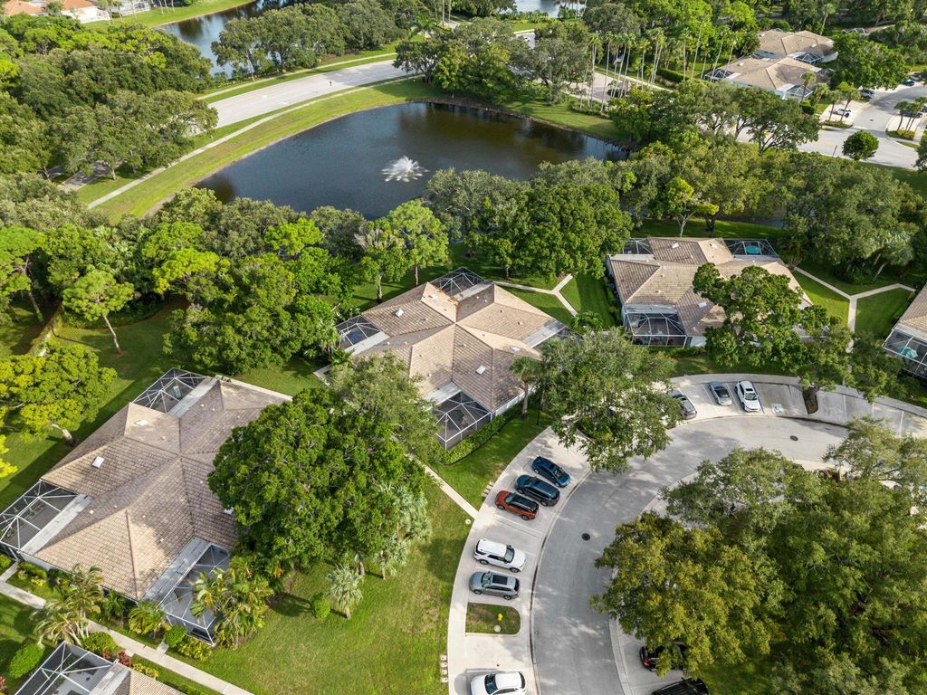 Photo of 1003 Silverleaf Oak Court, Palm Beach Gardens, FL 33410 (MLS # R11019256)