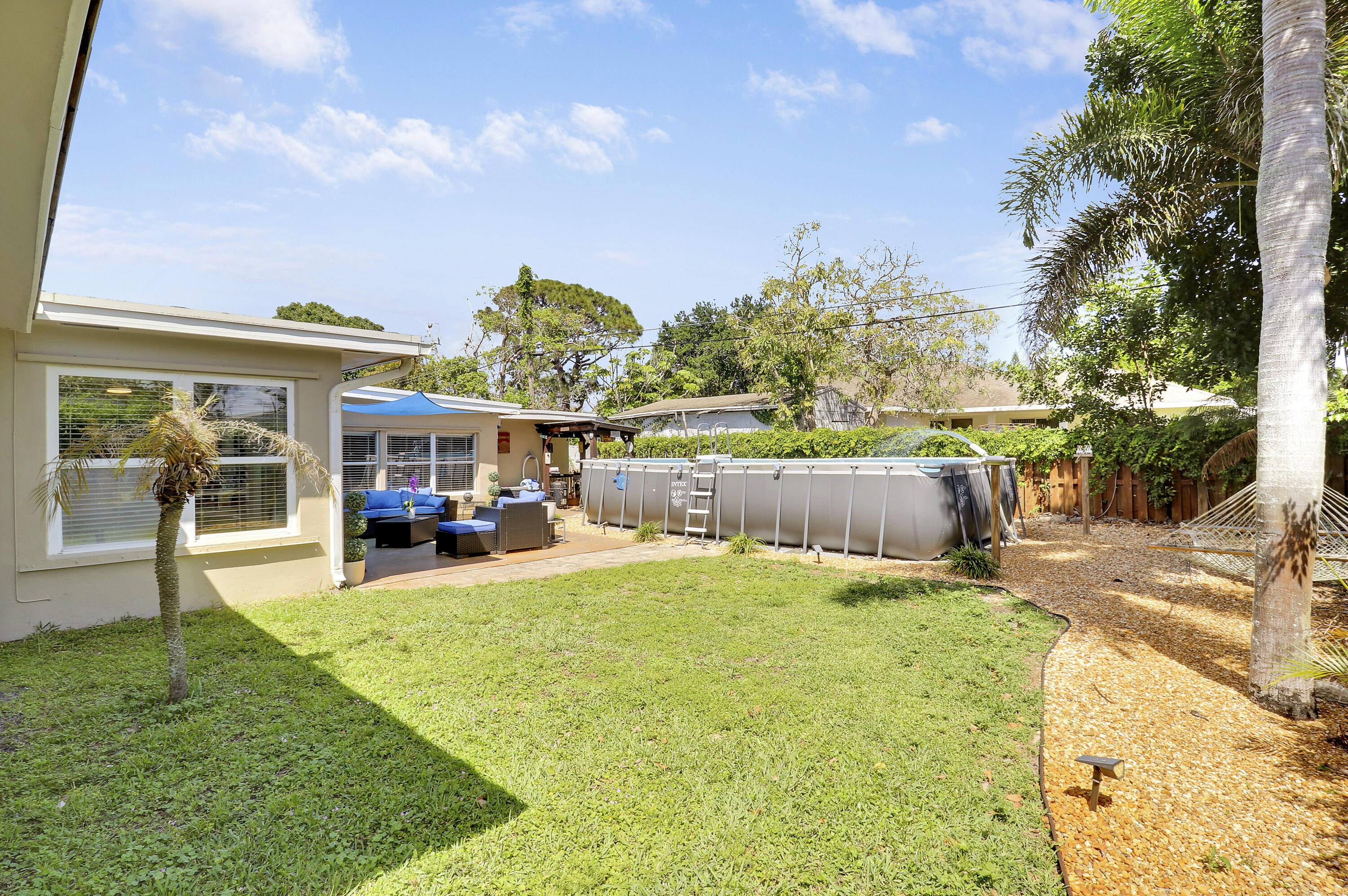 TROPIC VISTA - Residential