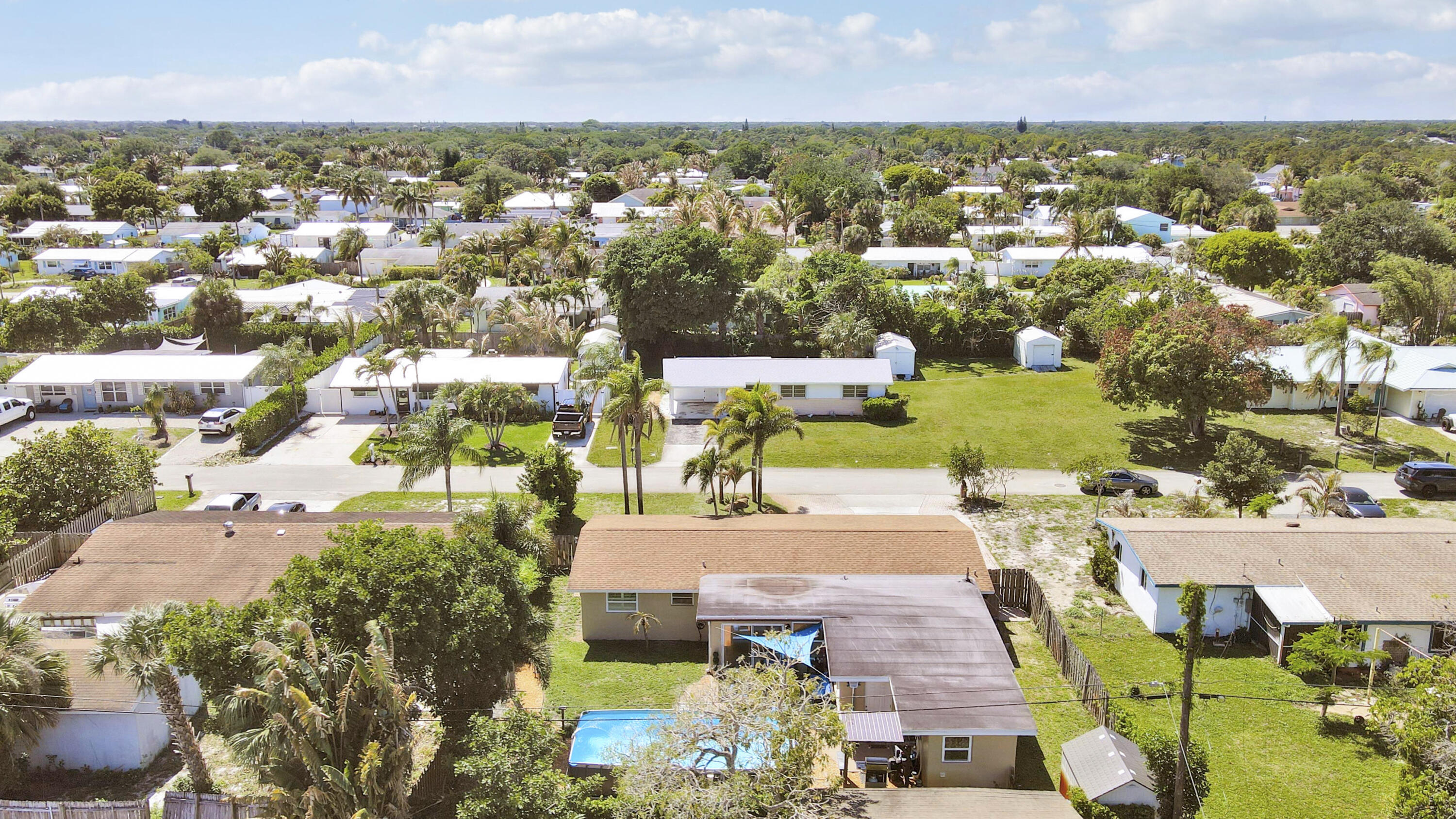 TROPIC VISTA - Residential