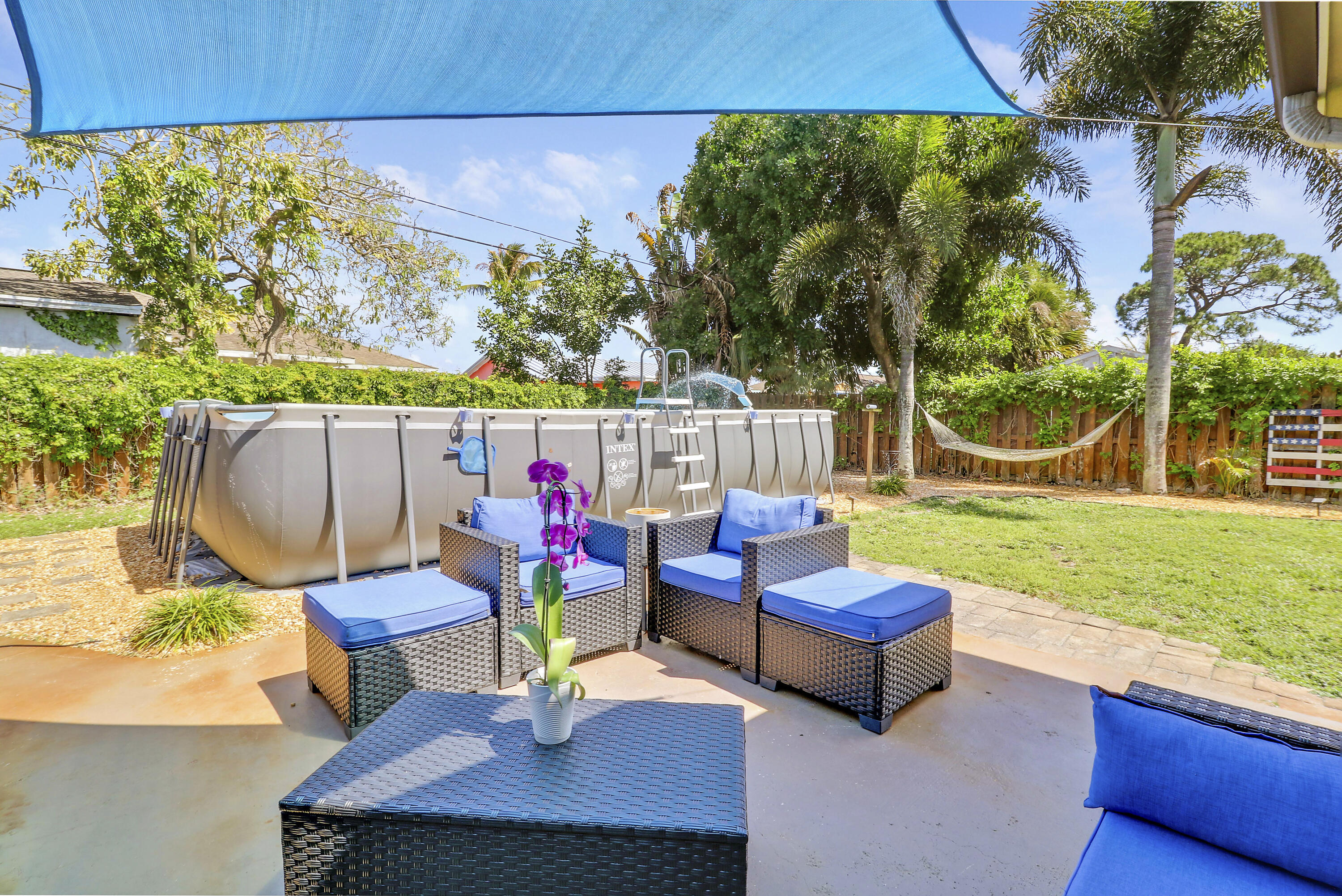 TROPIC VISTA - Residential