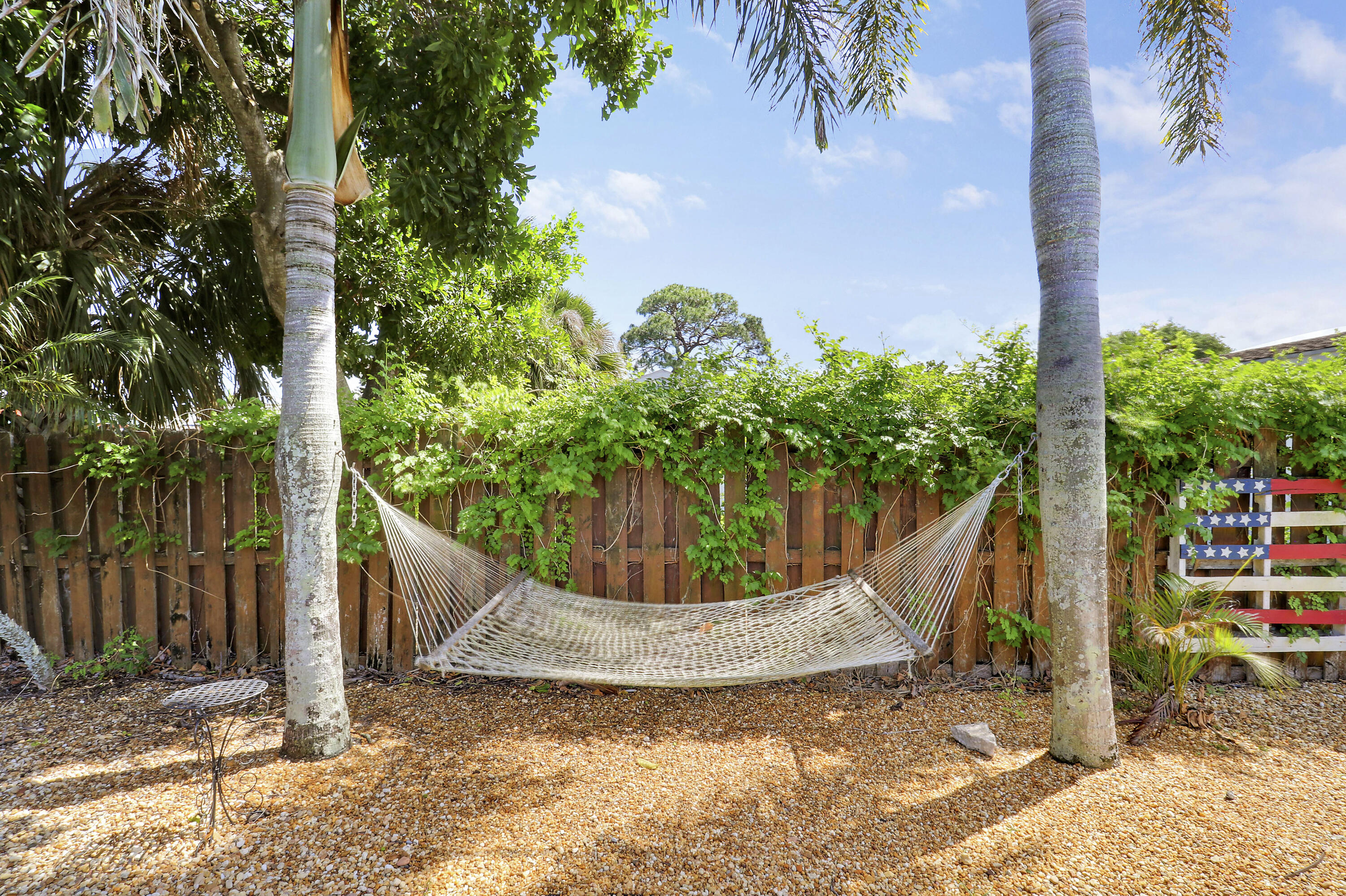 TROPIC VISTA - Residential