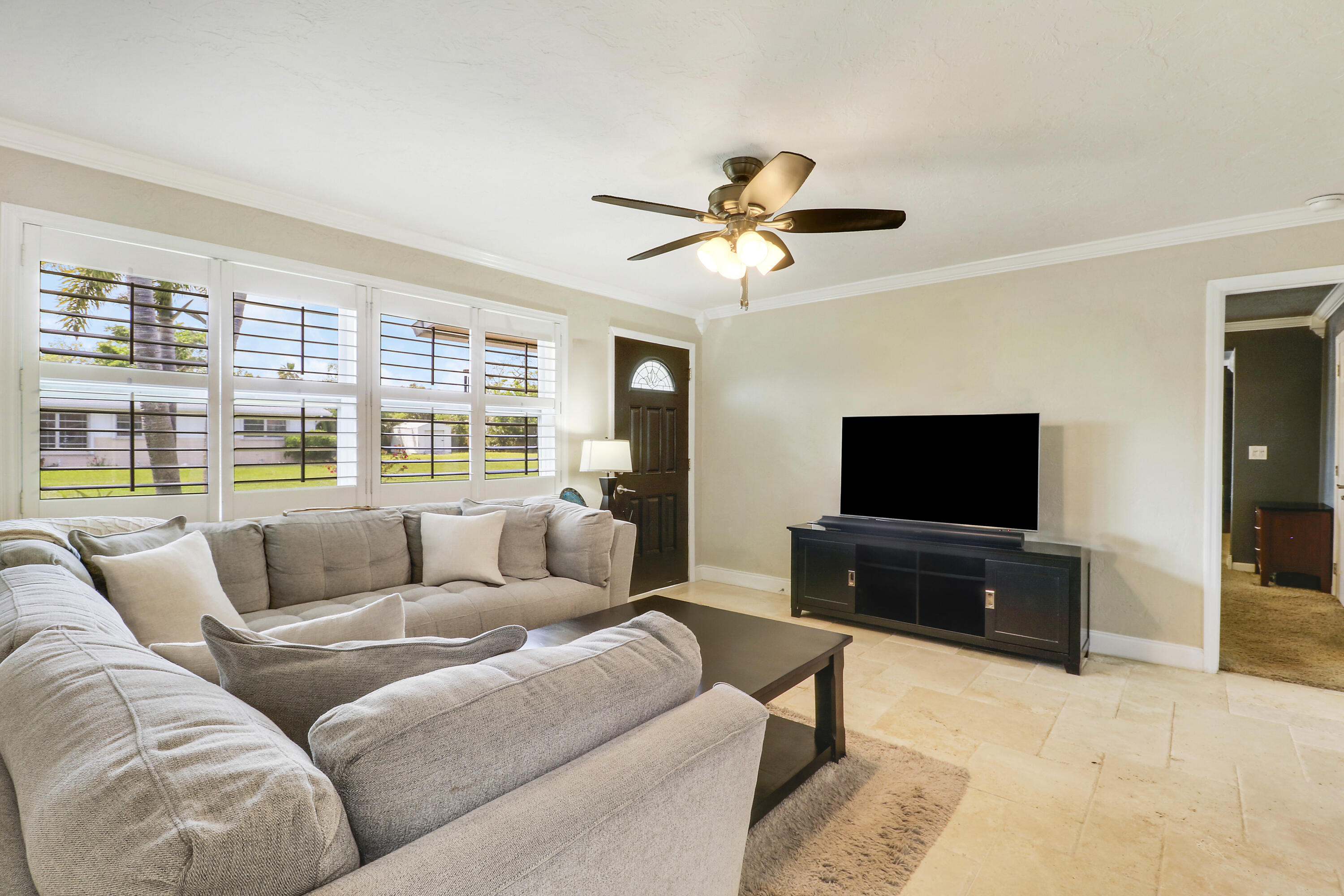 TROPIC VISTA - Residential