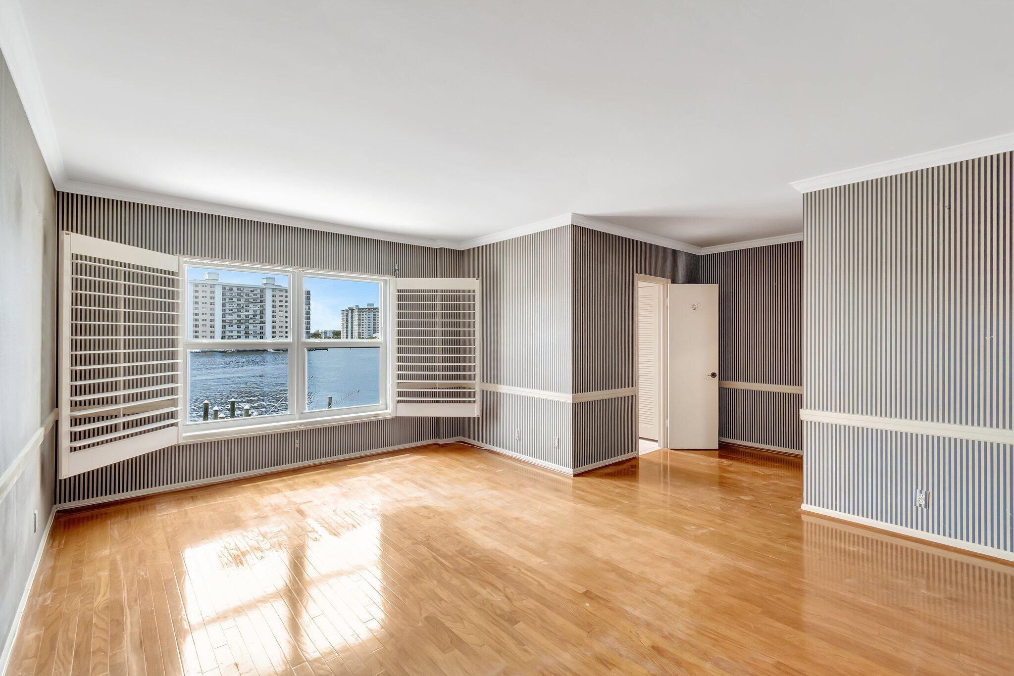 220 Macfarlane Drive S-203