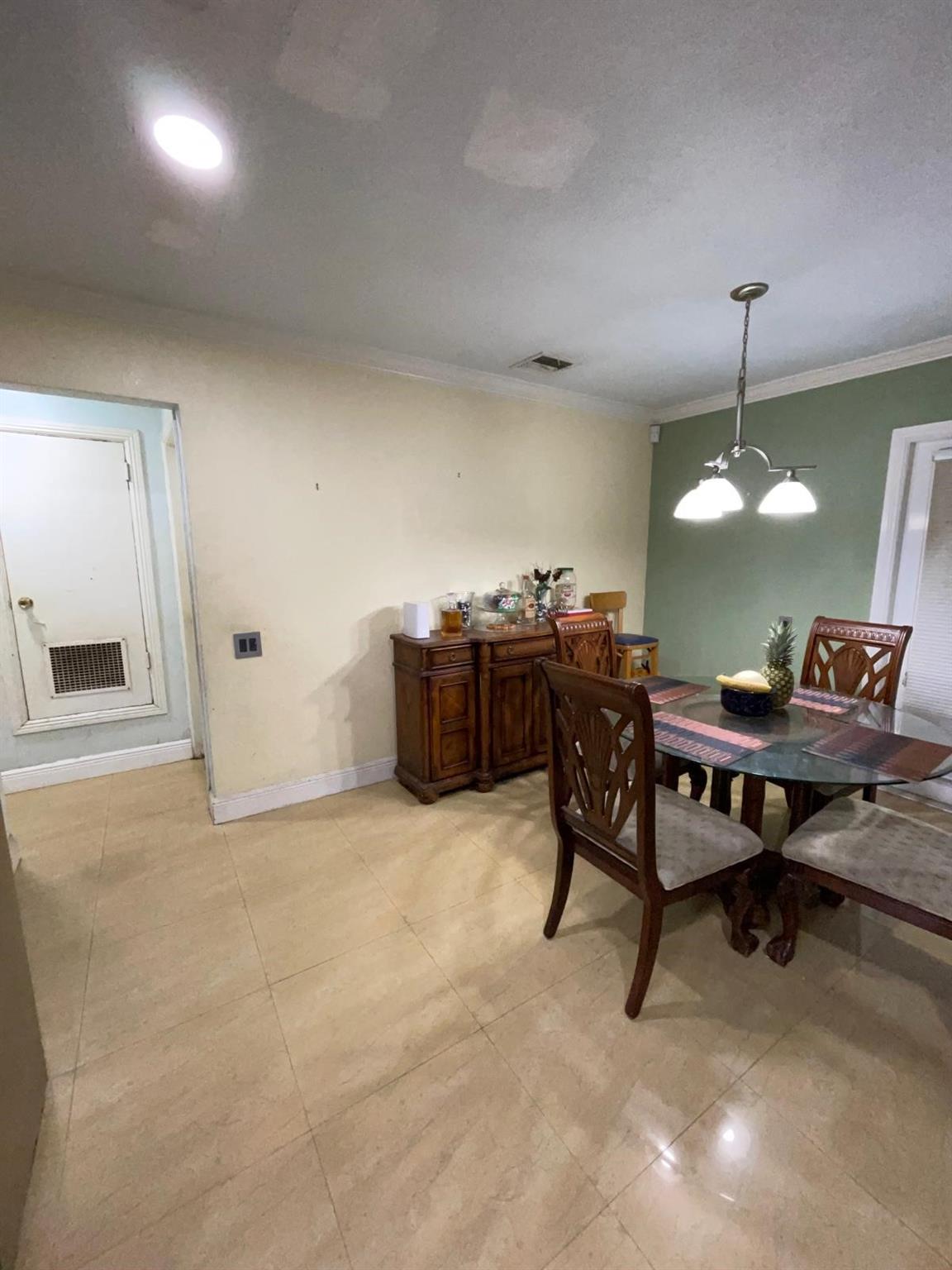 PLANTATION PARK 2ND ADD R - Residential