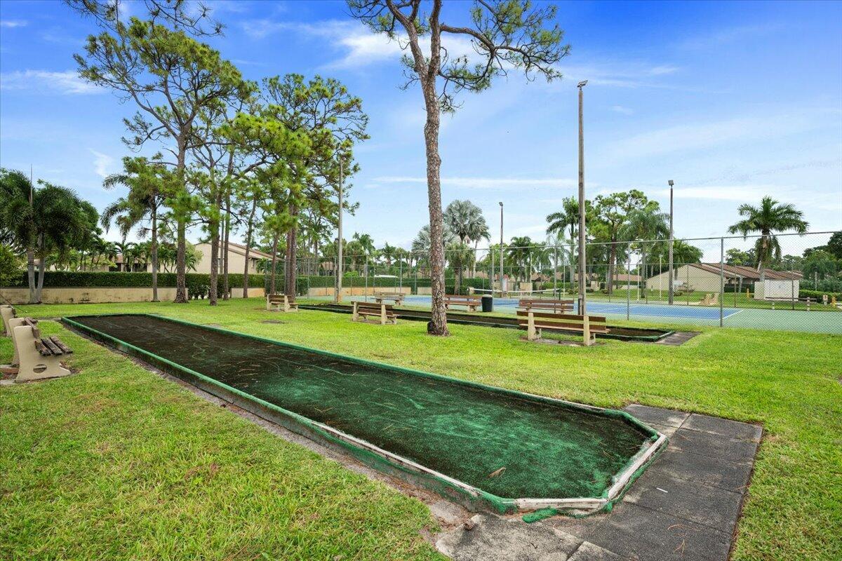 PINE RIDGE NORTH VILLAGE - Residential