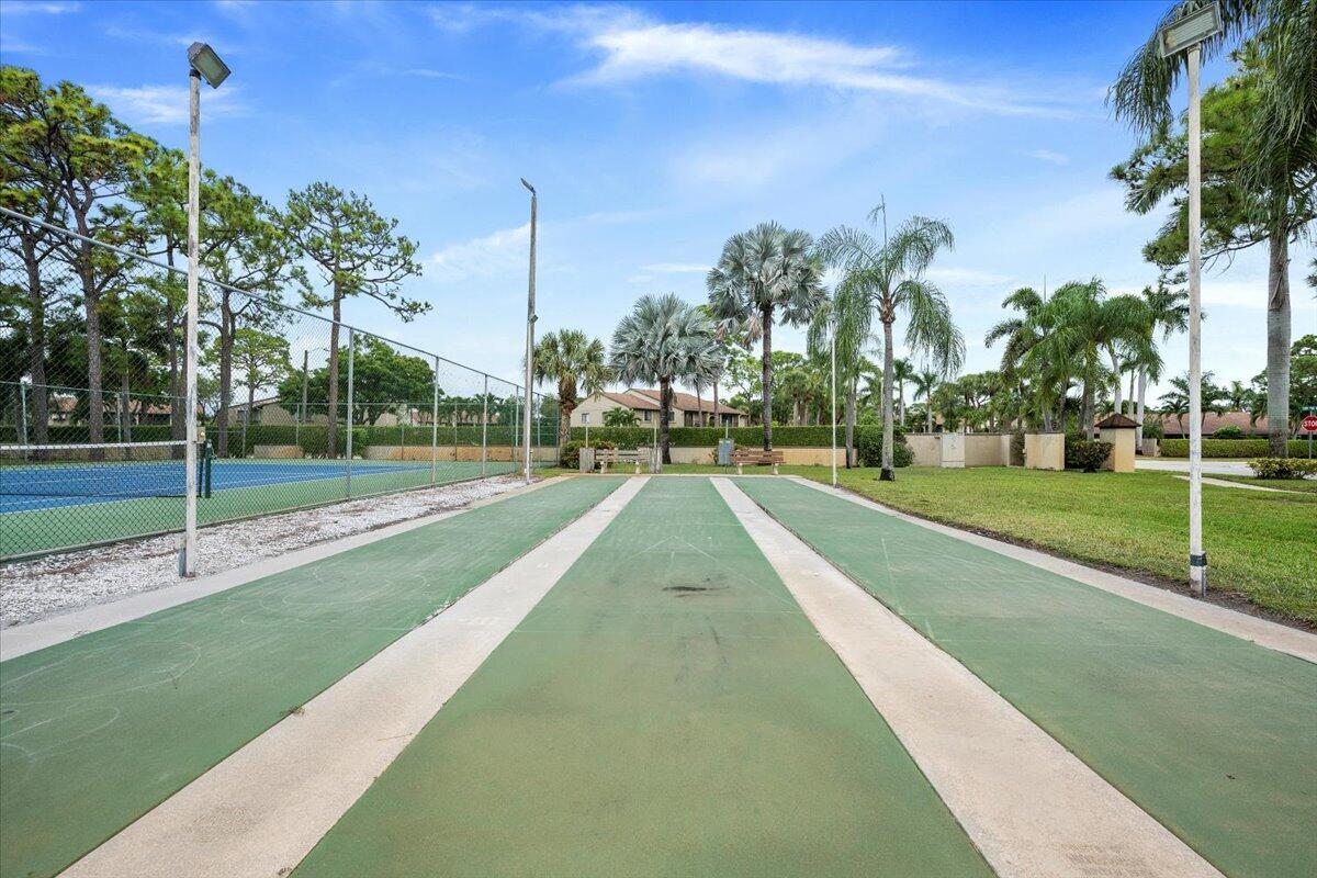 PINE RIDGE NORTH VILLAGE - Residential