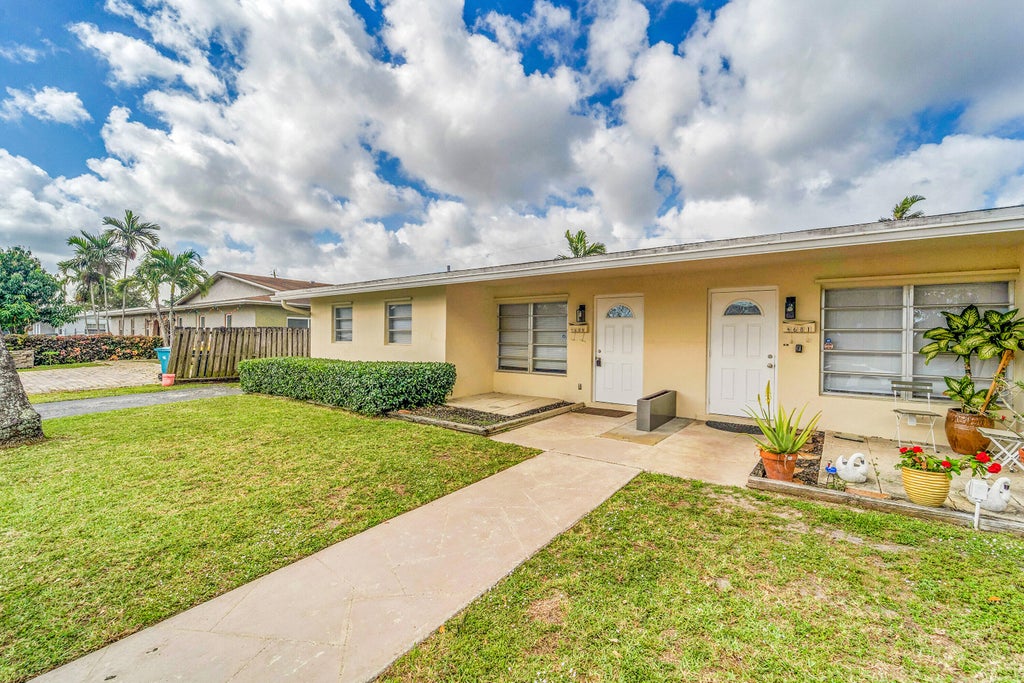 Photo of 4681 SW 43rd Terrace #2, Dania Beach, FL 33314 (MLS # B26041963)