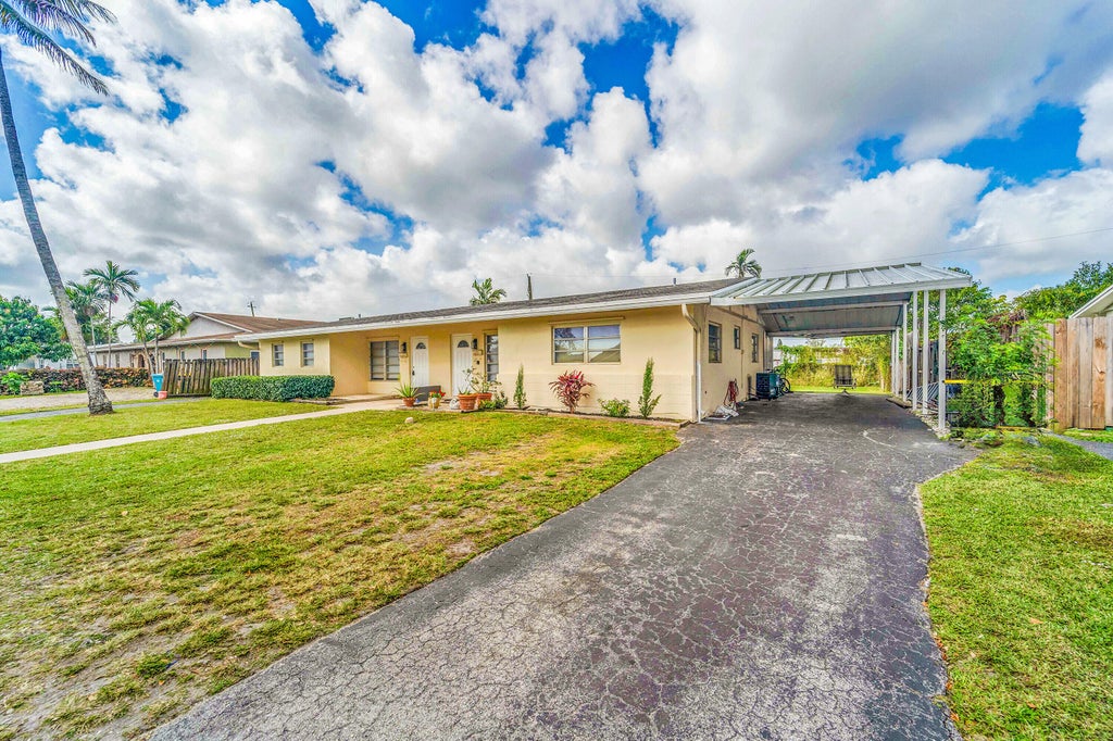 Photo of 4681 SW 43rd Terrace #2, Dania Beach, FL 33314 (MLS # B26041963)