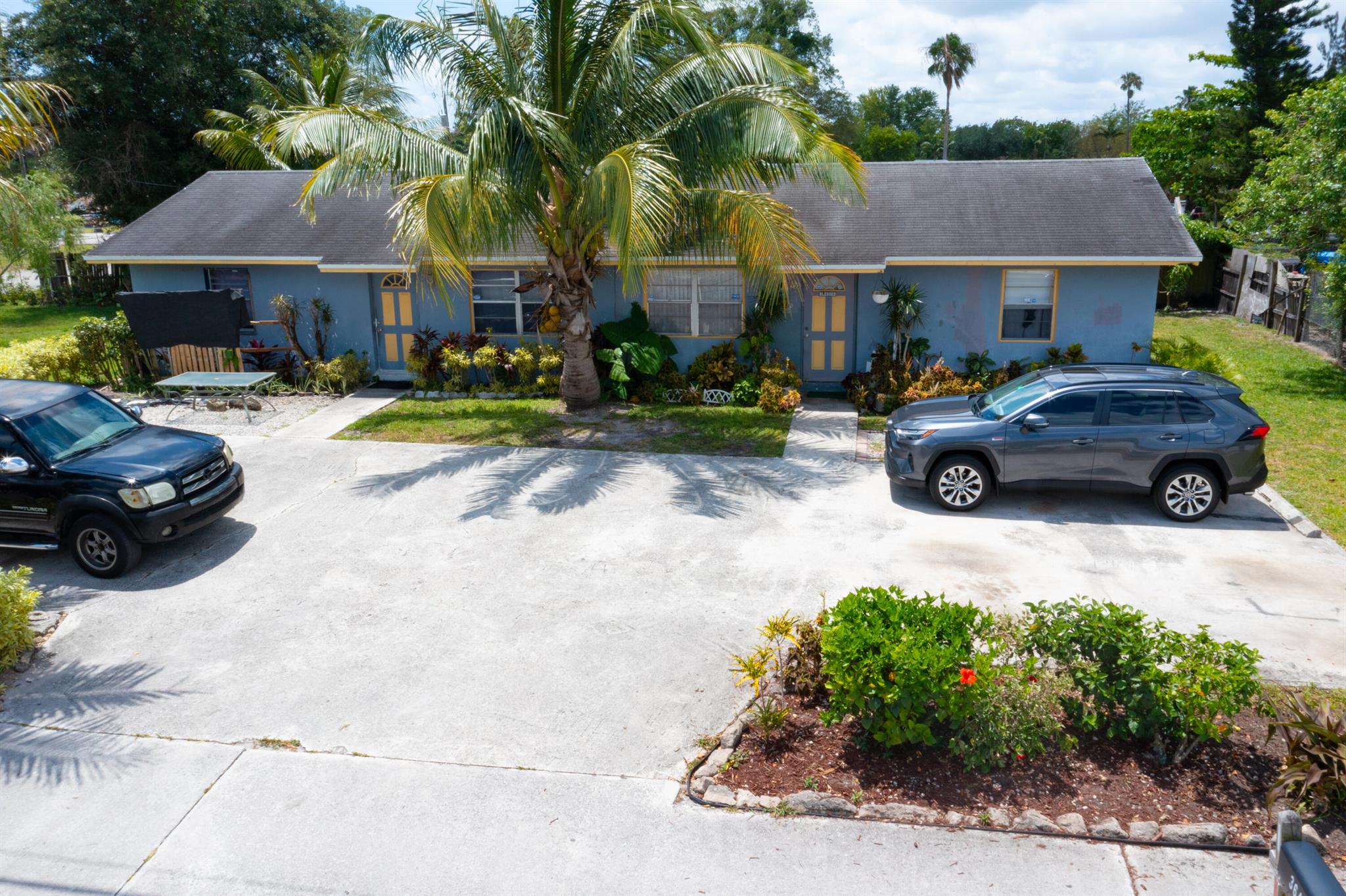 PALM BEACH FARMS CO 7 - Residential Income