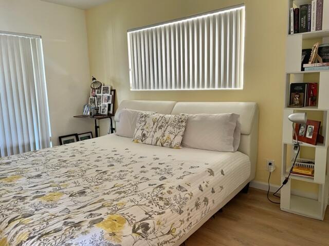 MURRY HILLS APT BLDG COND - Residential