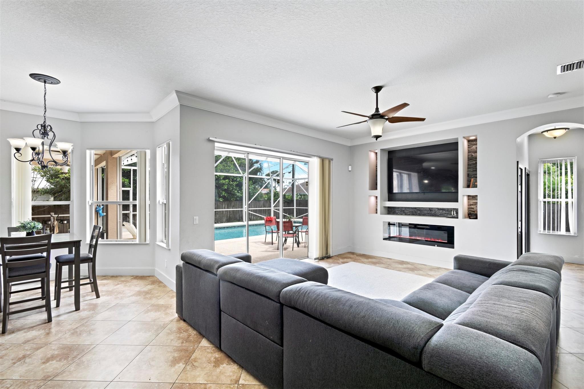 PORT ST LUCIE SECTION 9 - Residential