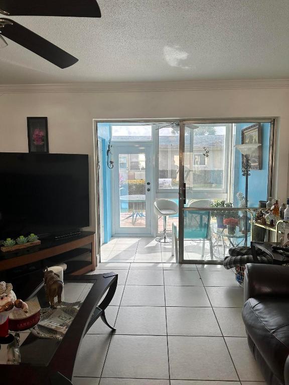 2847 Ashley Drive W H