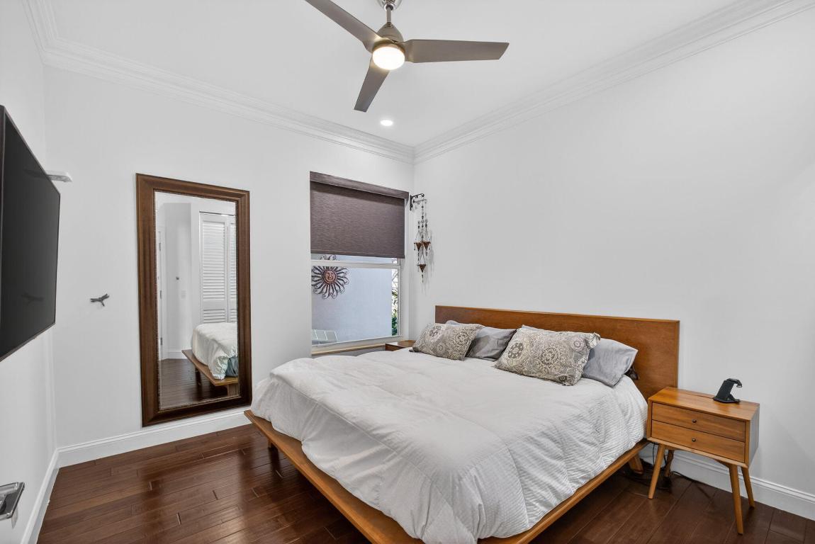 HAMPTONS AT MAPLEWOOD - Residential