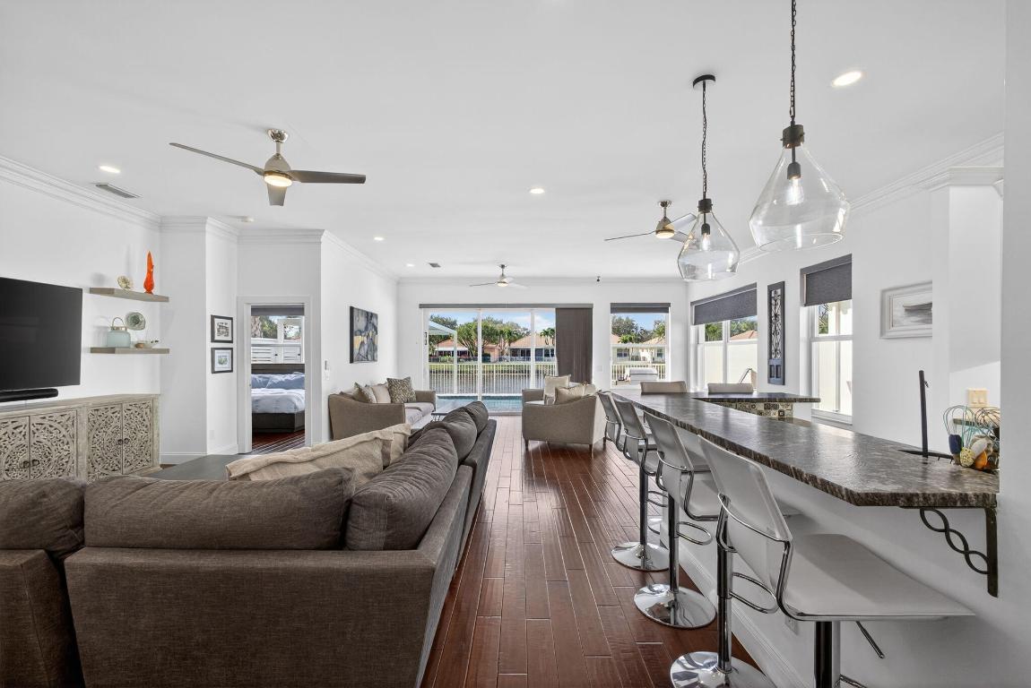 HAMPTONS AT MAPLEWOOD - Residential