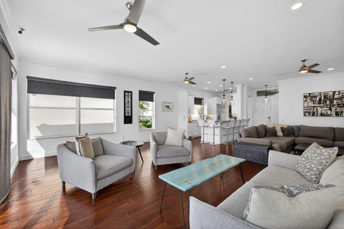 HAMPTONS AT MAPLEWOOD - Residential