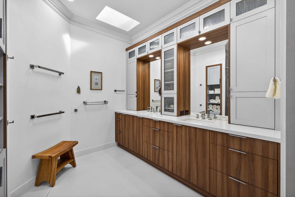 HAMPTONS AT MAPLEWOOD - Residential