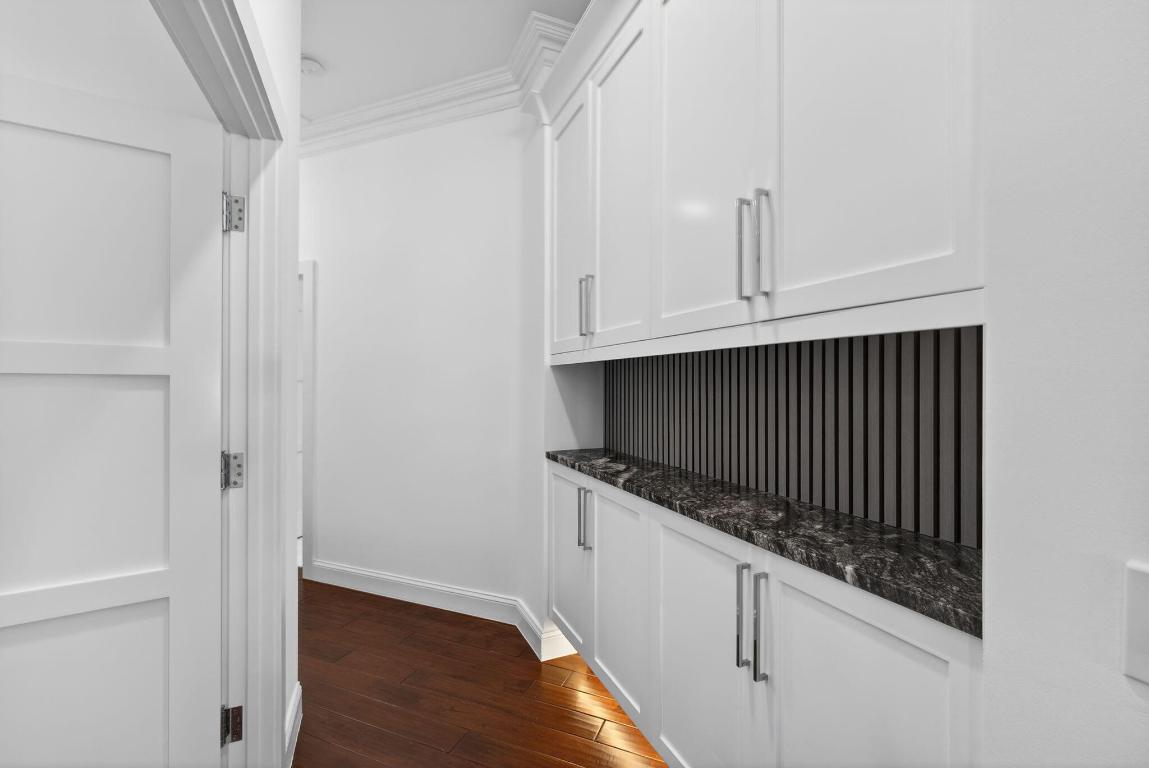 HAMPTONS AT MAPLEWOOD - Residential