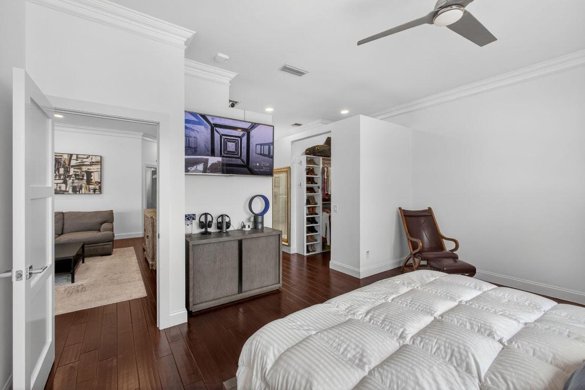 HAMPTONS AT MAPLEWOOD - Residential