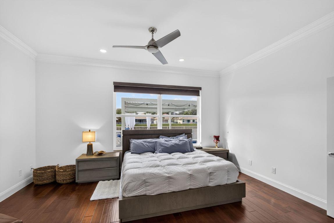 HAMPTONS AT MAPLEWOOD - Residential