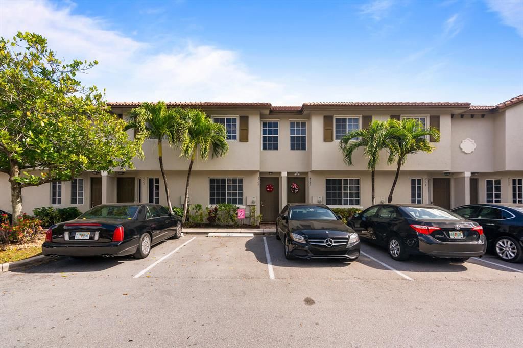 Photo of 4143 Napoli Lake Drive, Riviera Beach, FL 33410 (MLS # R10742583)