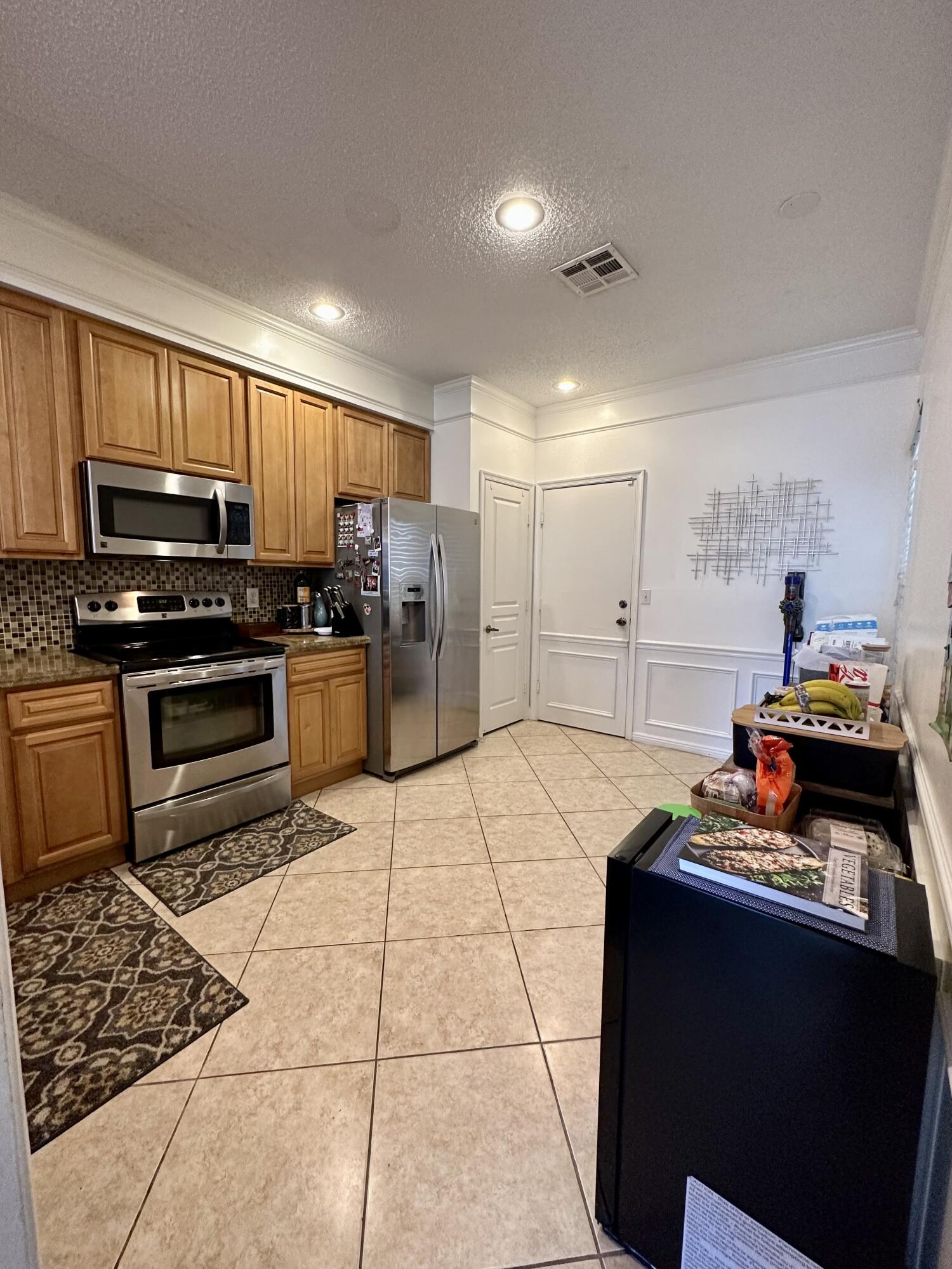 FAIRFIELD AT BOCA 6 OF CEDAR GROVE - Residential Lease