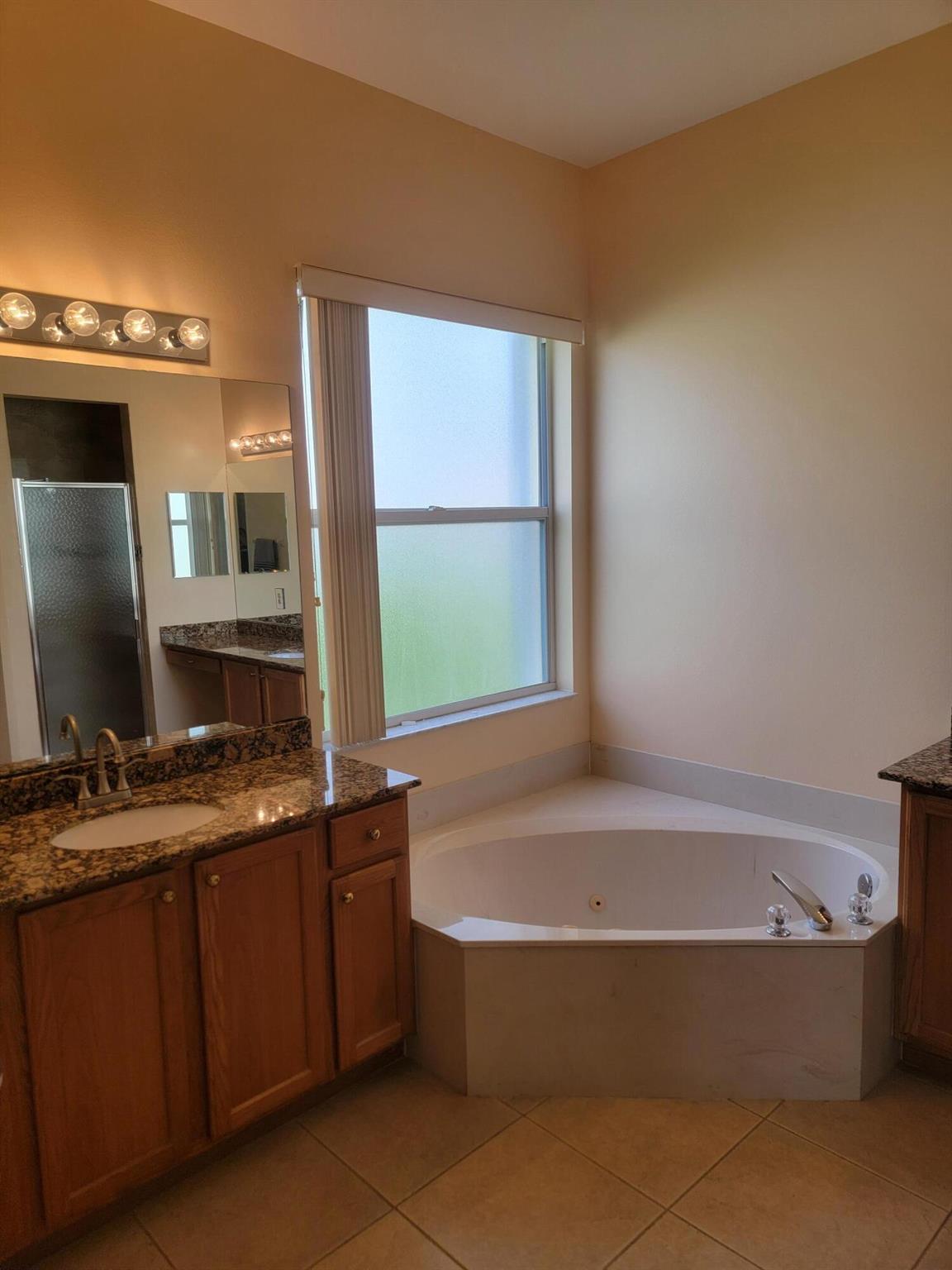 LAKE FOREST AT ST LUCIE W - Residential