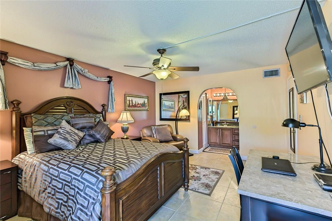 LAS VISTAS - Residential