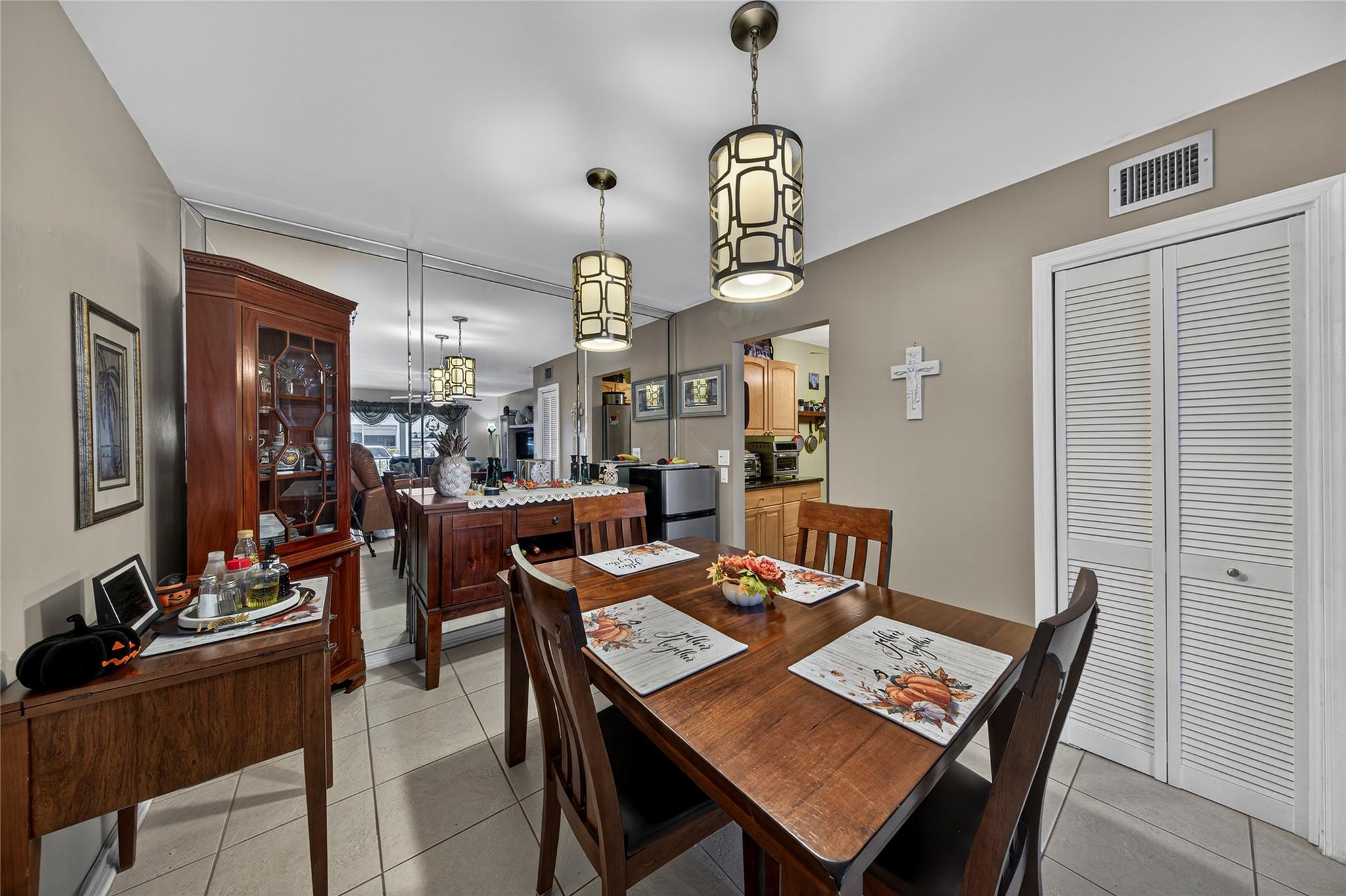 Bay Colony Club - Residential