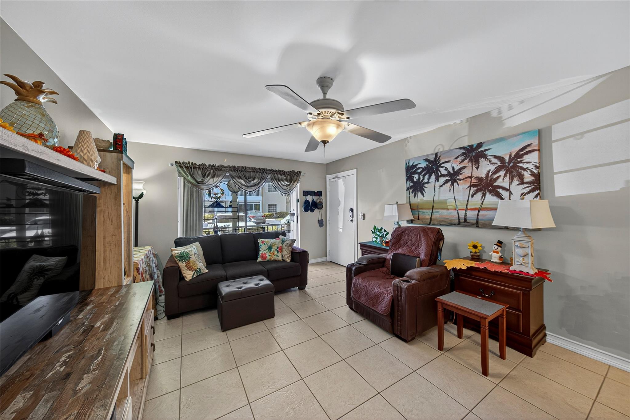 Bay Colony Club - Residential