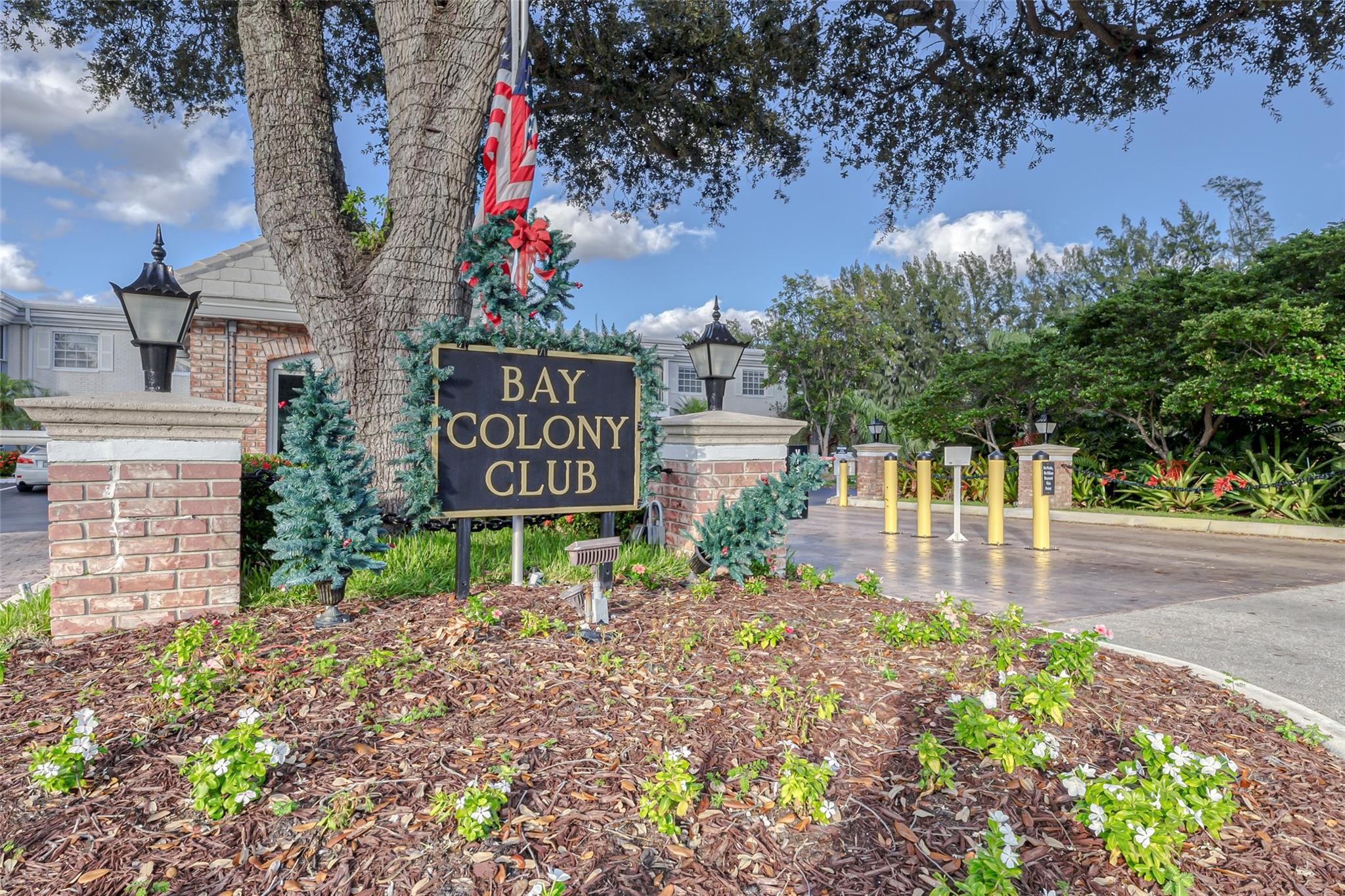 Bay Colony Club - Residential