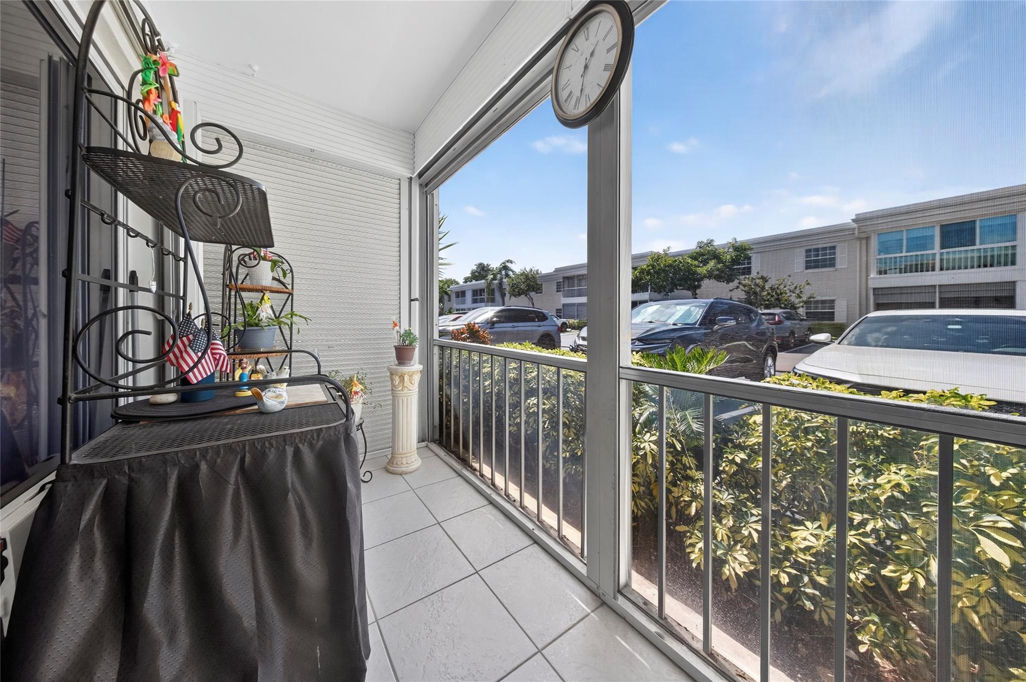 Bay Colony Club - Residential