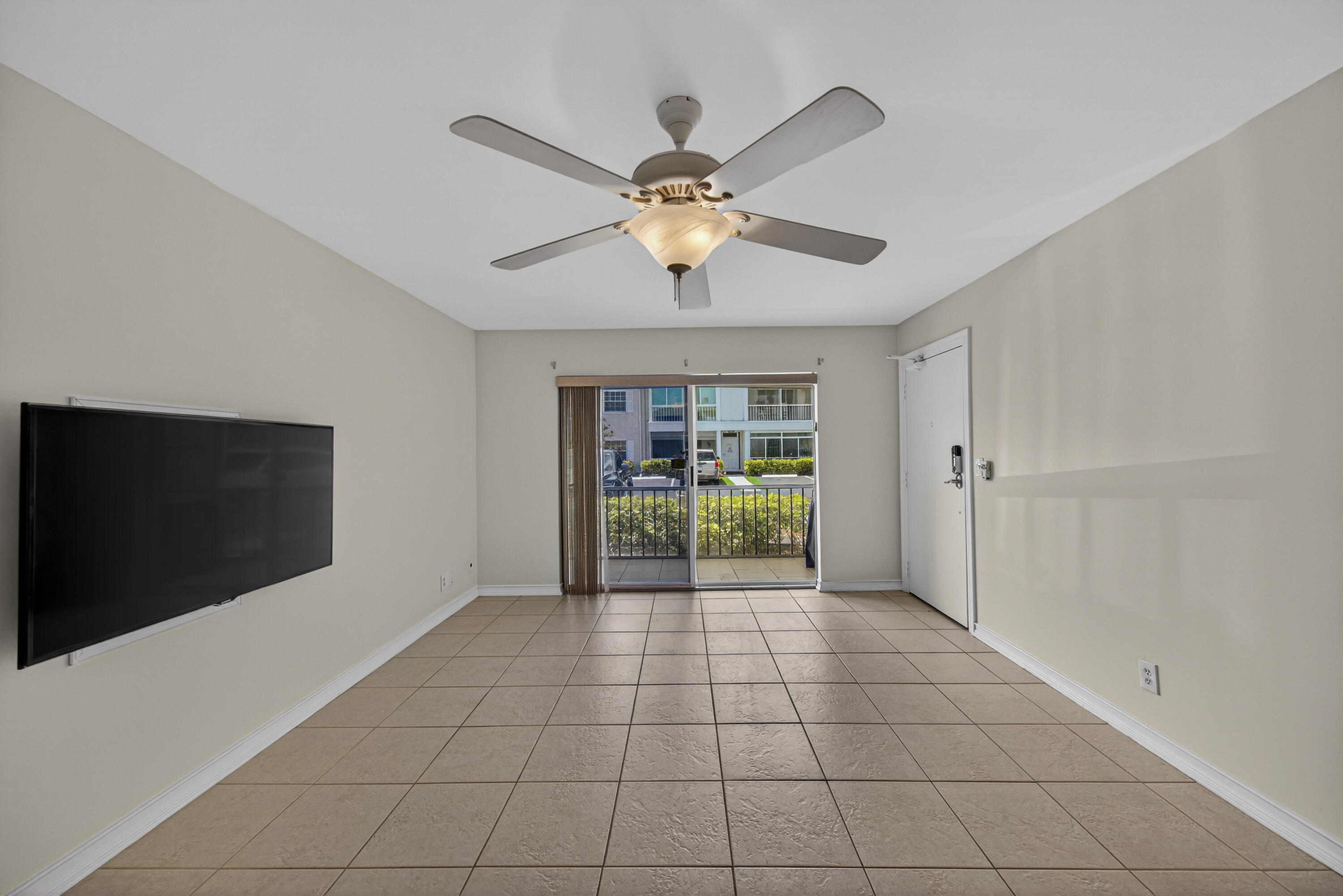 6521 Bay Club Drive 6521-2