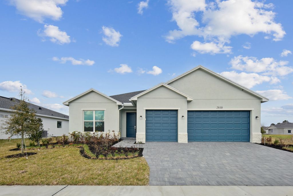 Photo of 2810 68th Street, Vero Beach, FL 32967 (MLS # B26030953)