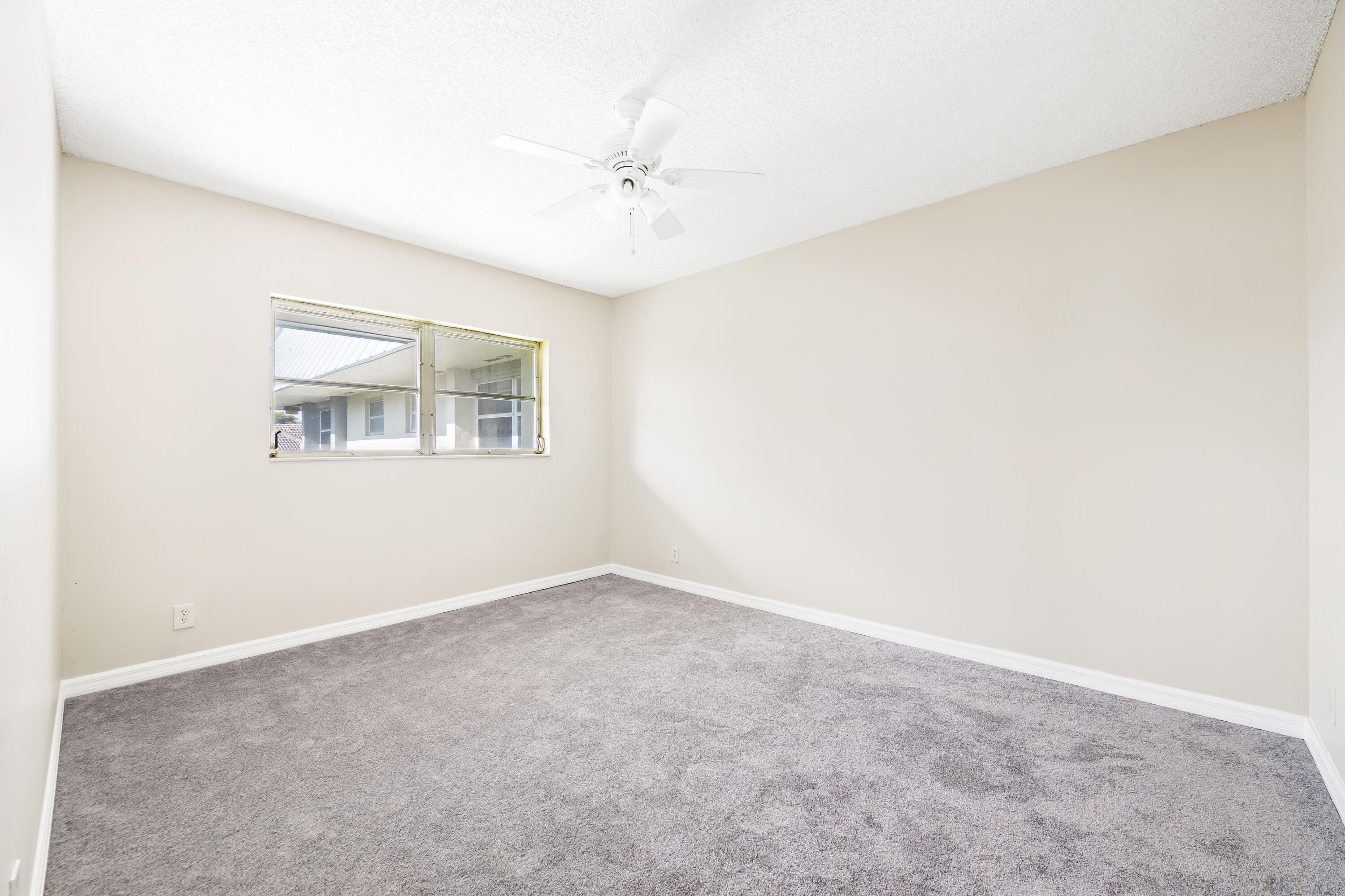 FOXWOOD HOLLOW AT CORAL SPRINGS - Residential